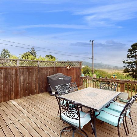 Humboldt Bay Retreat Villa Юрика Екстериор снимка